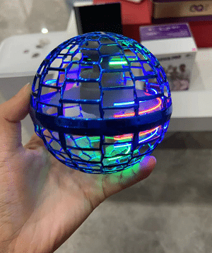 צעצוע כדור מרחף עם אורות 